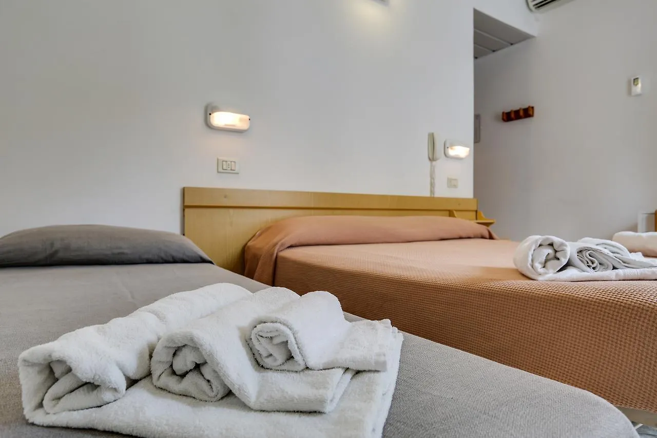 **  Hotel Smile Rimini Italia